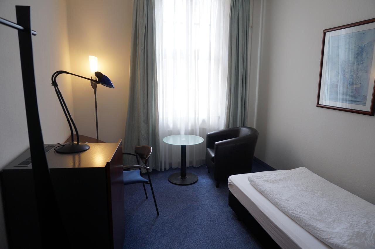 Sweet Dream Hostel & Pension - Self Check-In Güstrow Eksteriør billede